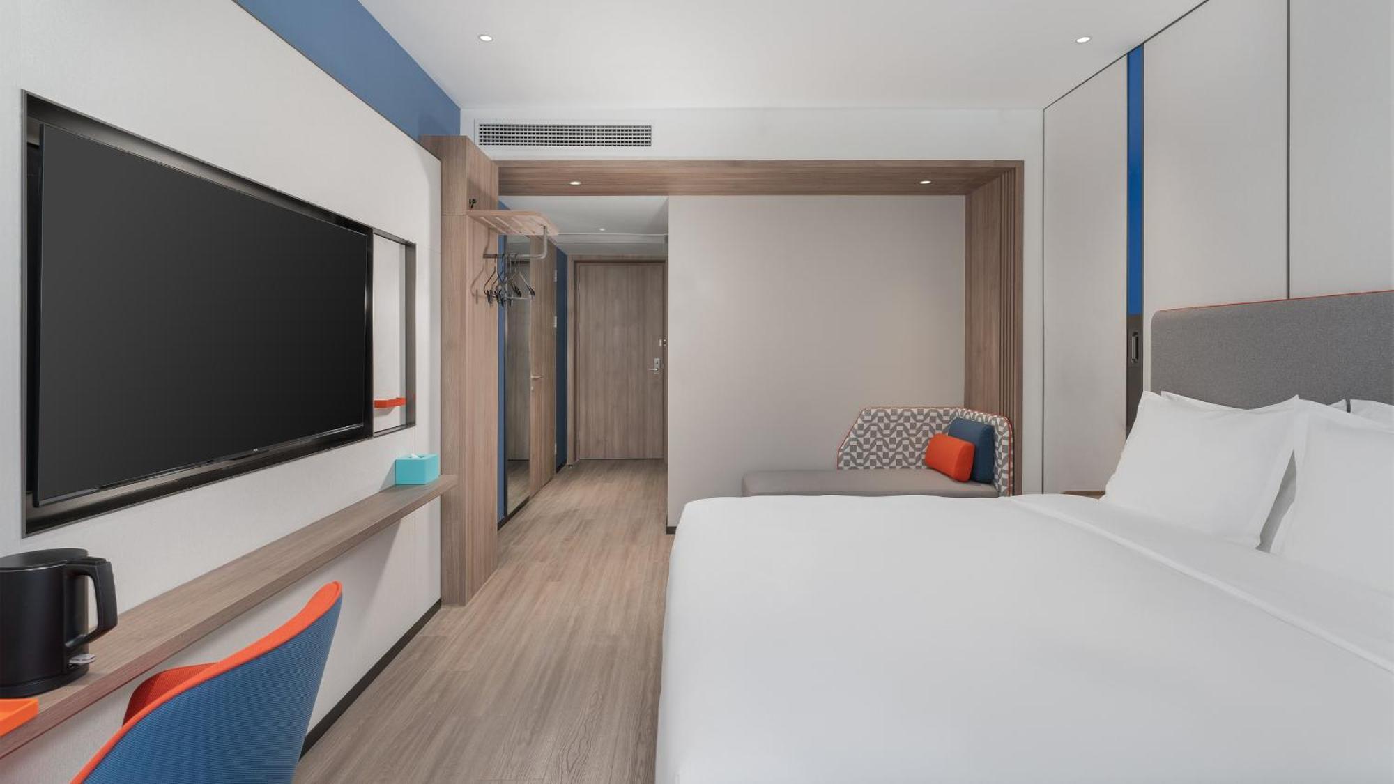 Holiday Inn Express Qingdao Shibei By Ihg מראה חיצוני תמונה