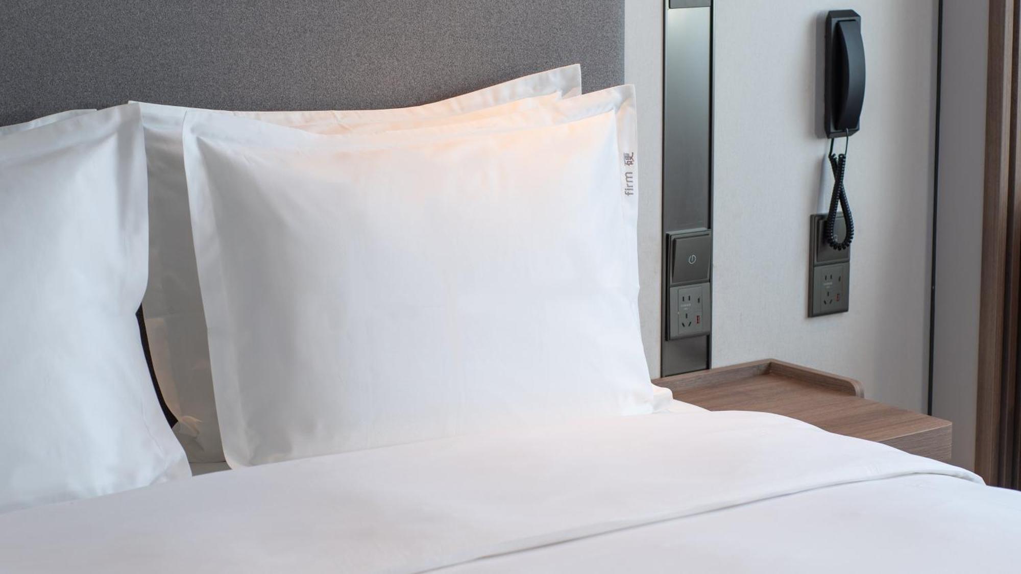 Holiday Inn Express Qingdao Shibei By Ihg מראה חיצוני תמונה