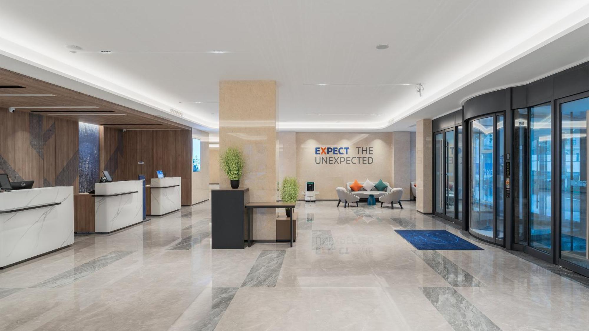 Holiday Inn Express Qingdao Shibei By Ihg מראה חיצוני תמונה
