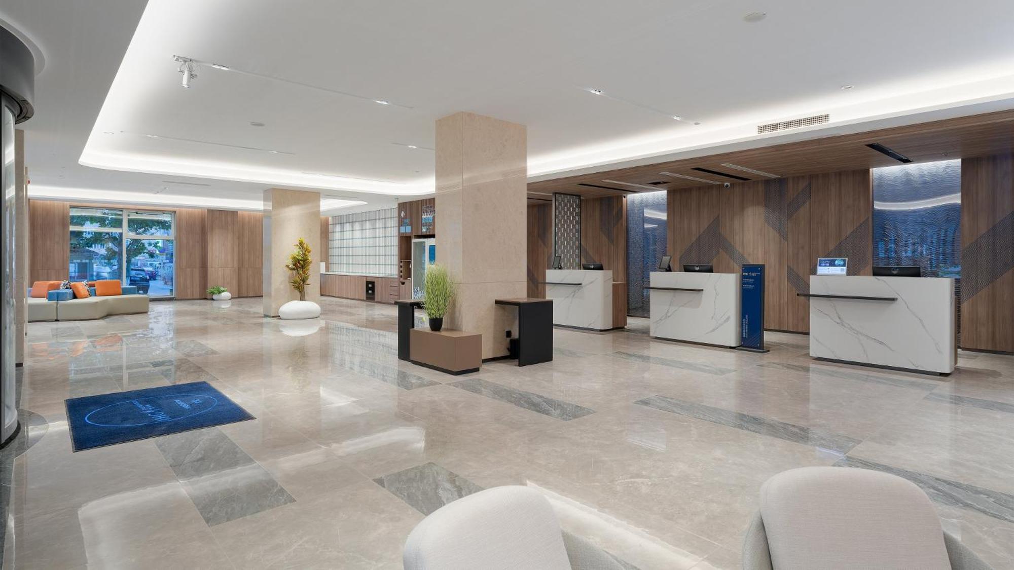 Holiday Inn Express Qingdao Shibei By Ihg מראה חיצוני תמונה